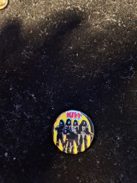 Kiss button