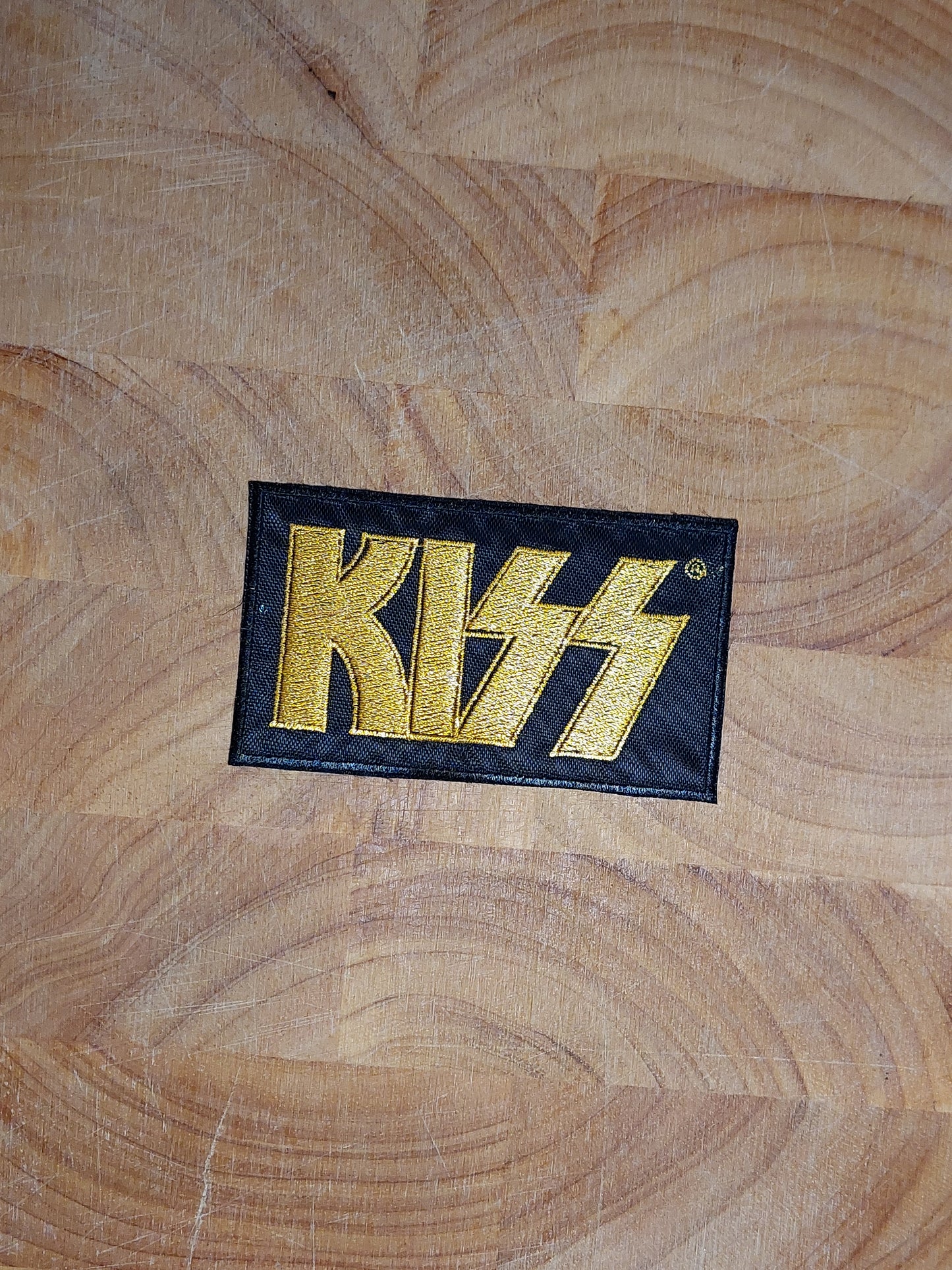 Kiss logo embroidered