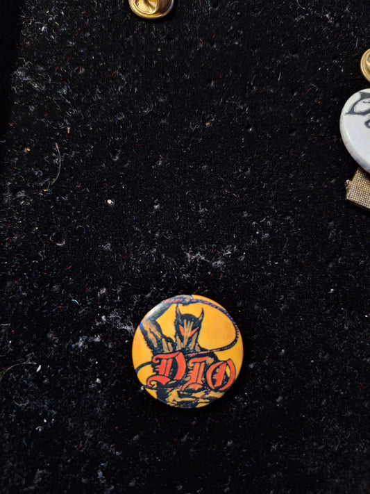 Dio button