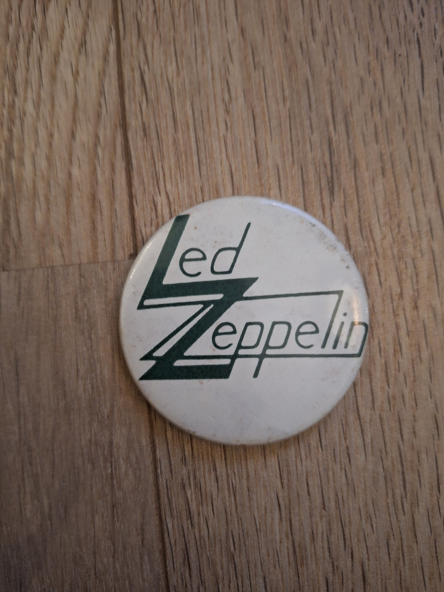 Led zeppelin button