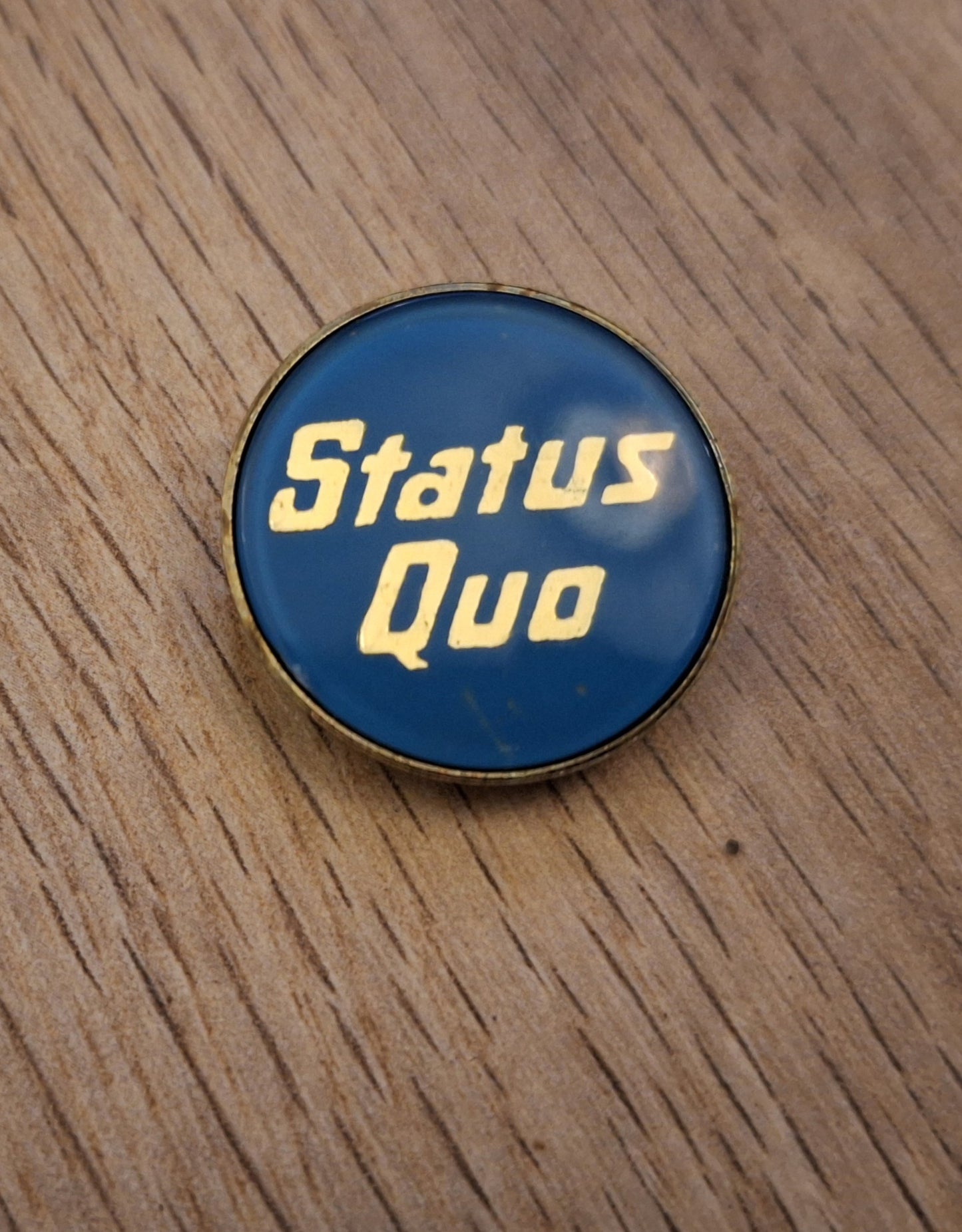 Status quo badge 2